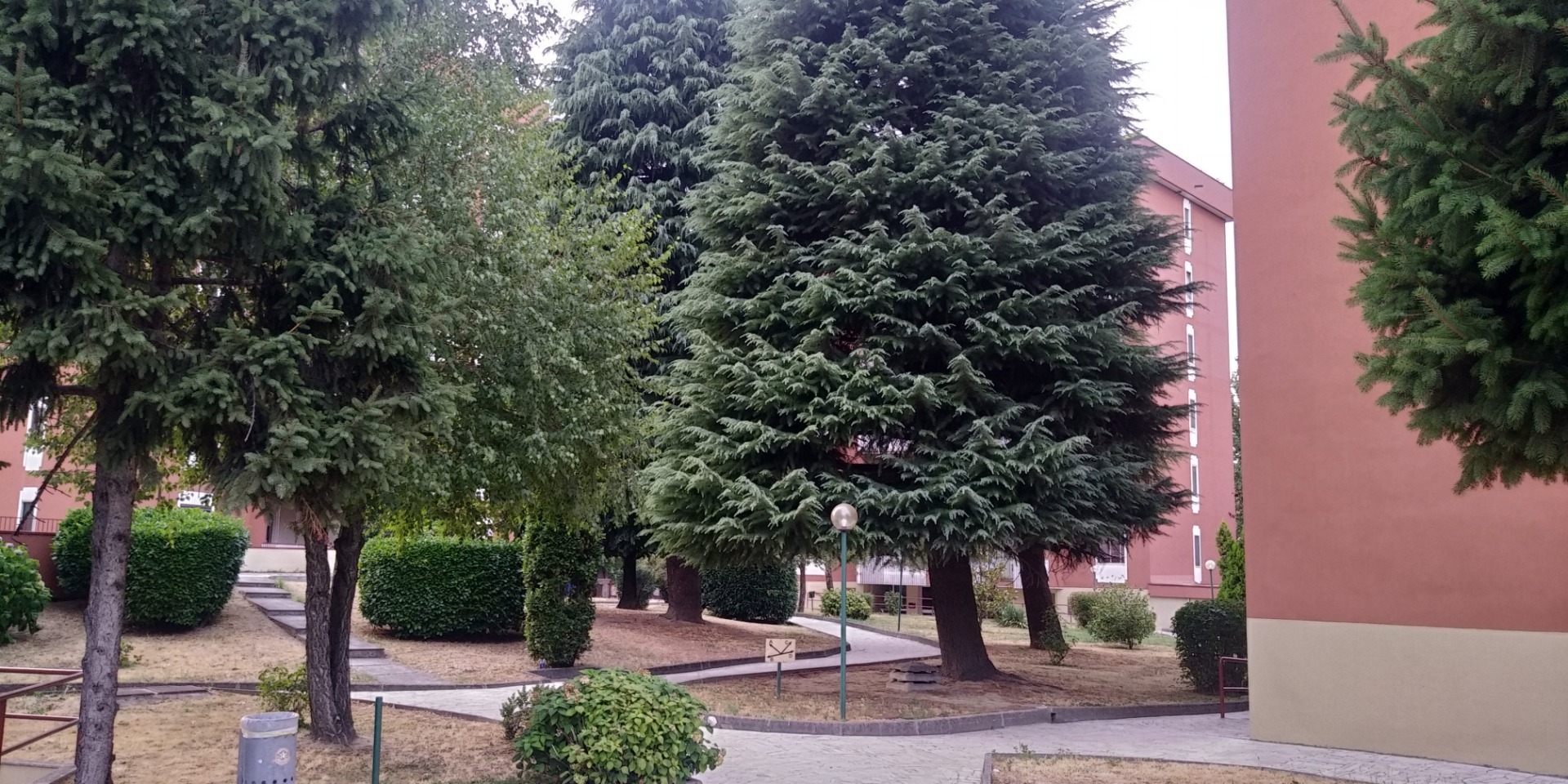 GIARDINO CONDOMINIALE CASA CHIARA SAN GIULIANO MILANESE